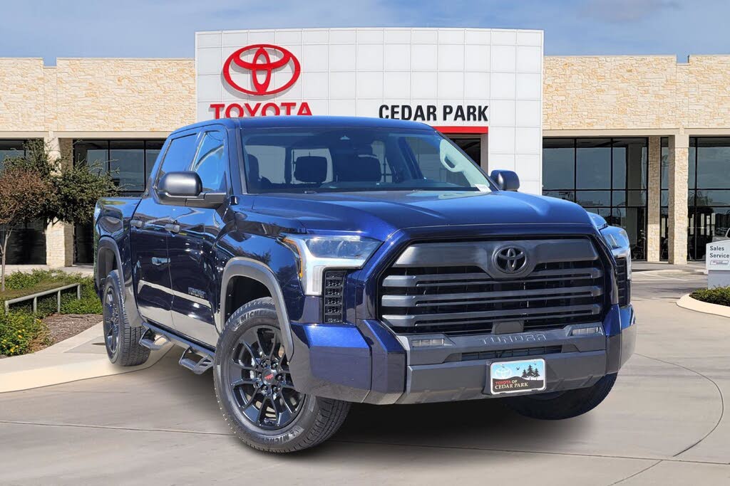 2022 Toyota Tundra SR5 CrewMax Cab RWD