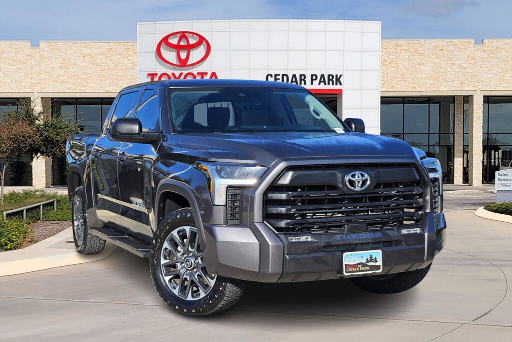 2022 Toyota Tundra SR5 CrewMax Cab RWD