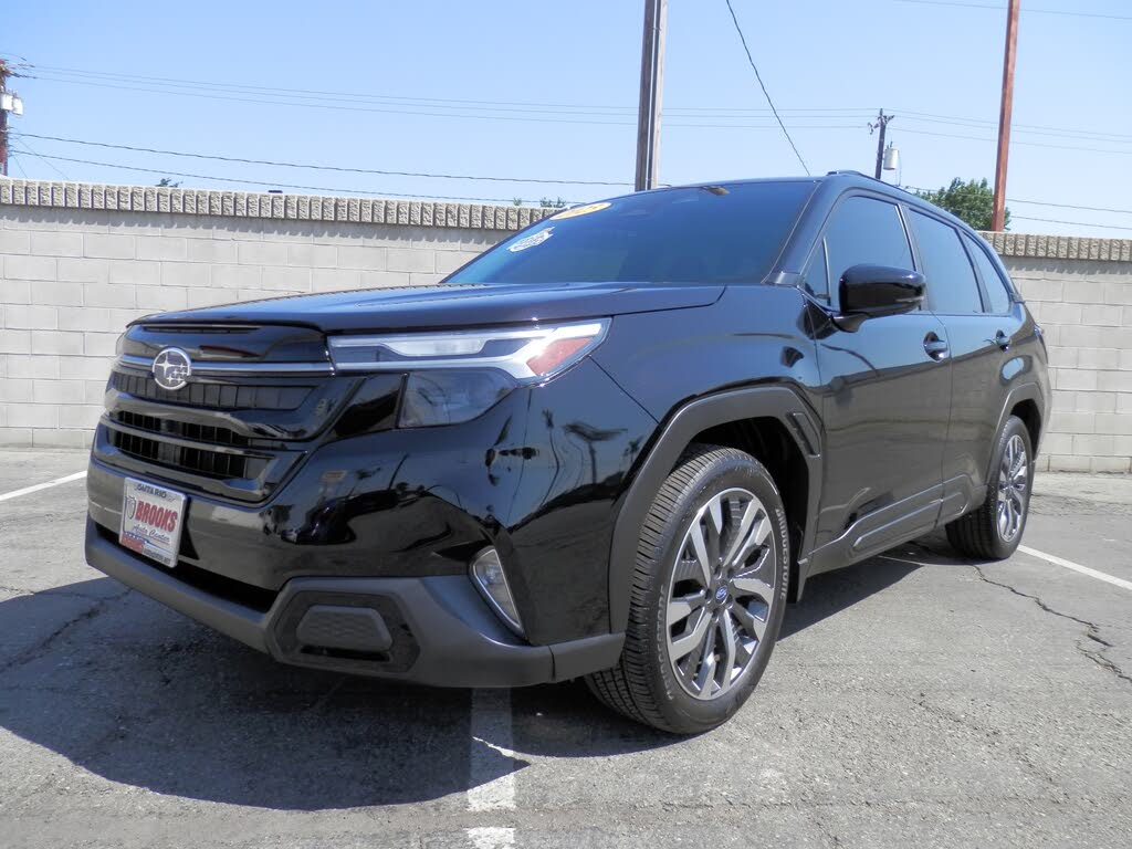 2025 Subaru Forester Touring Crossover AWD