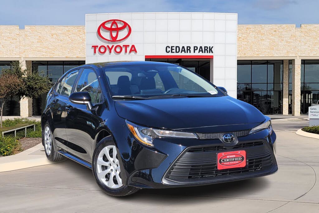 2025 Toyota Corolla LE FWD