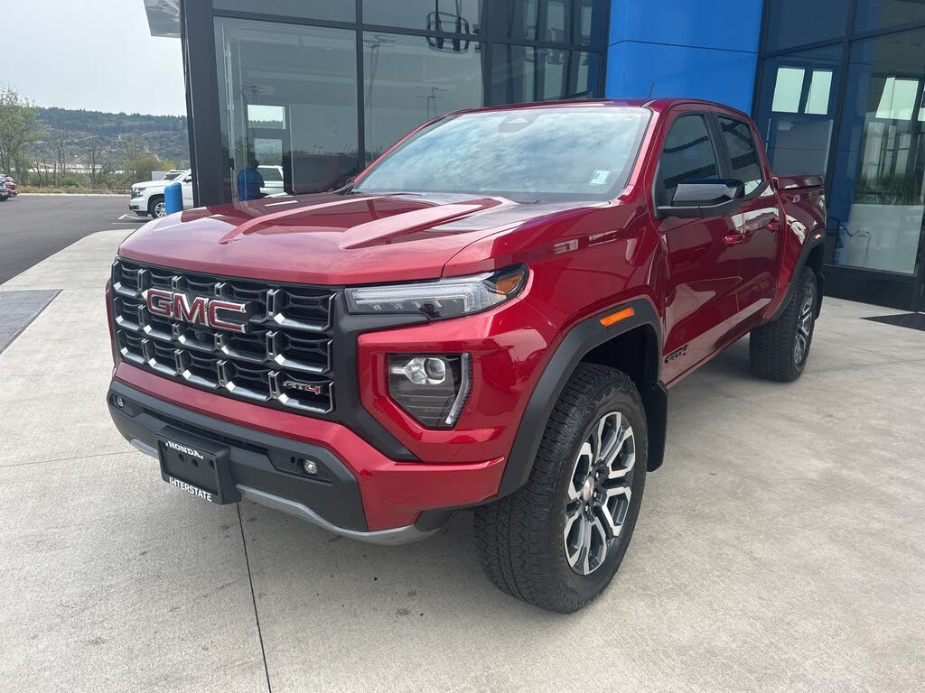 2024 GMC Canyon AT4 Crew Cab 4WD