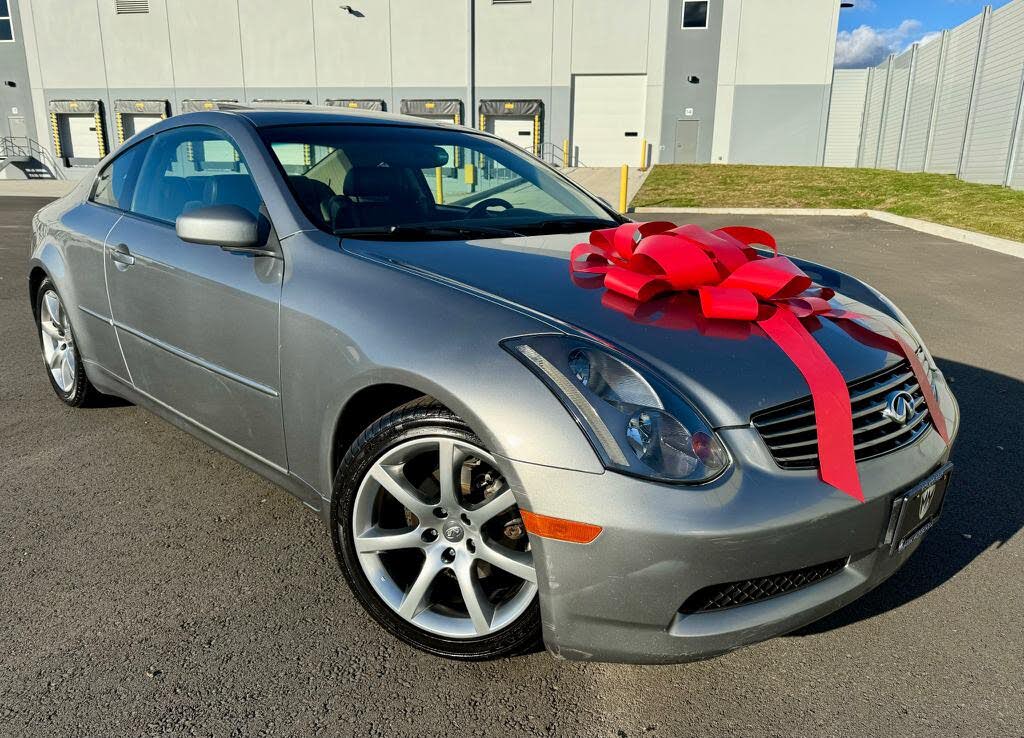 2004 INFINITI G35 Coupe RWD