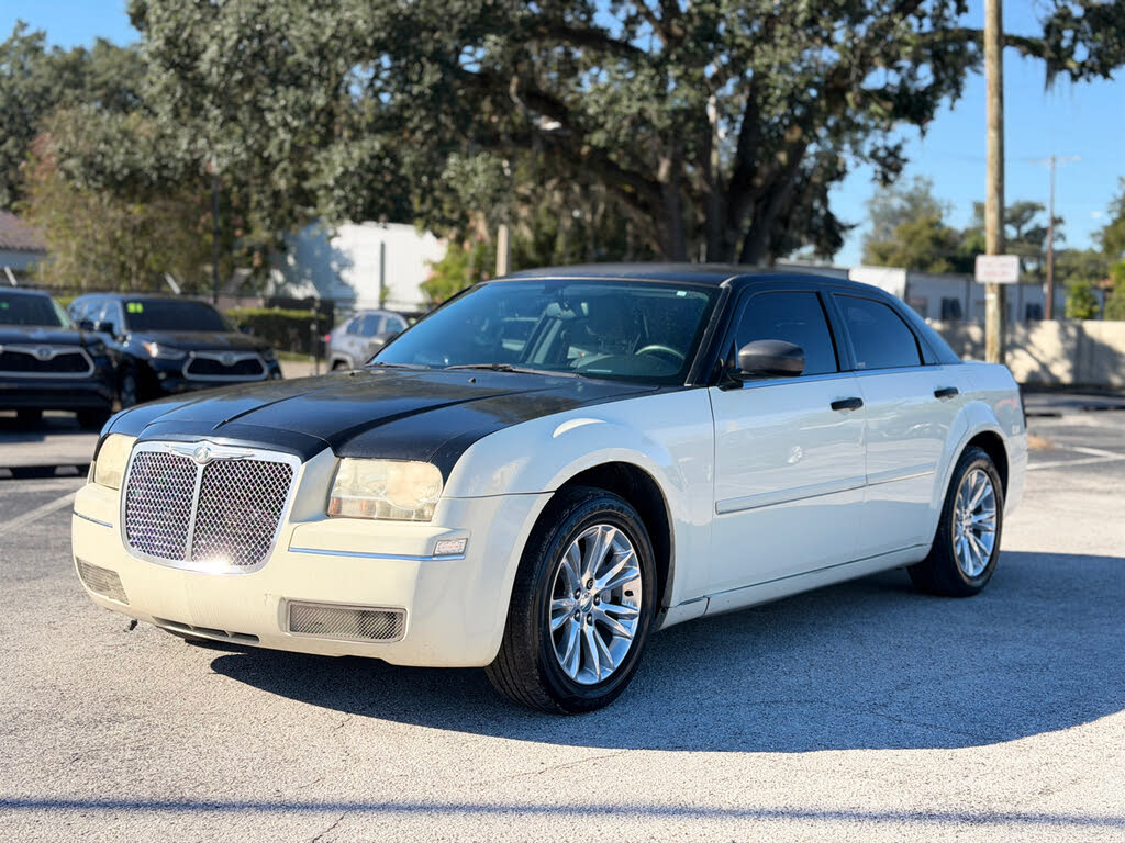 2005 Chrysler 300 Touring RWD
