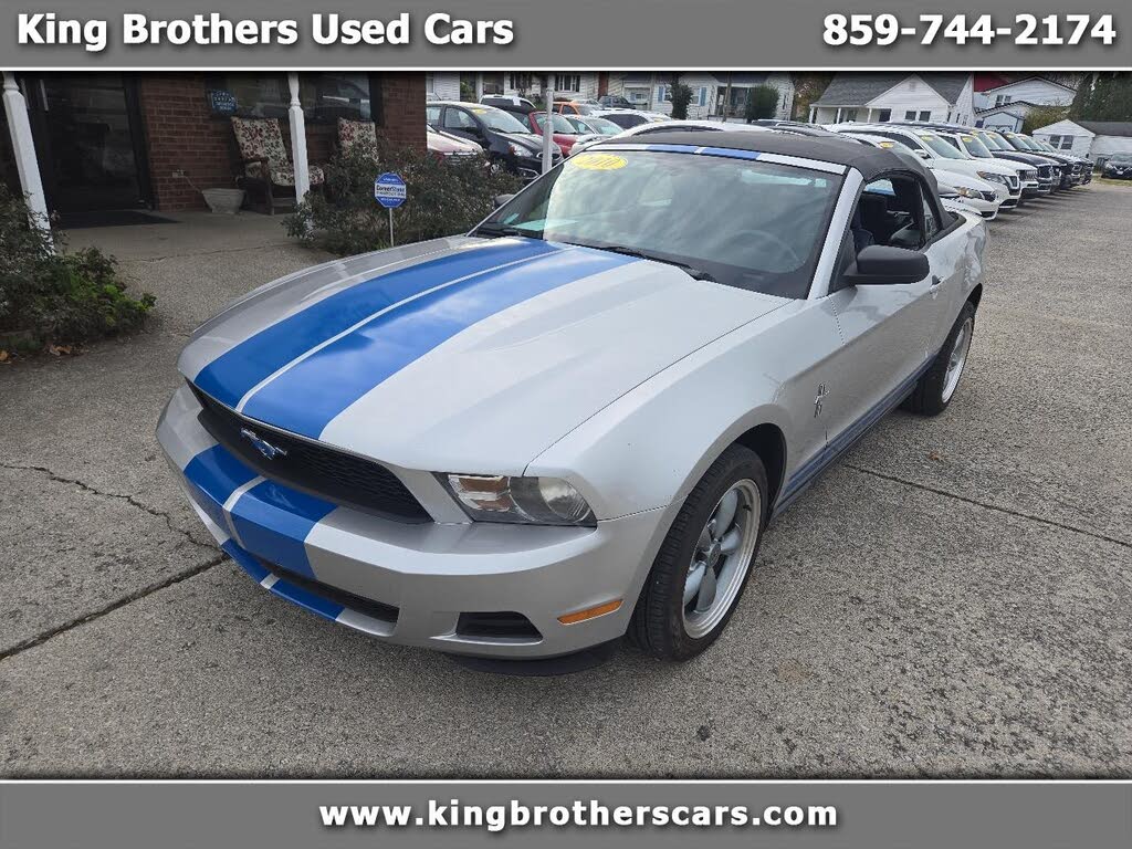 2010 Ford Mustang V6 Convertible RWD