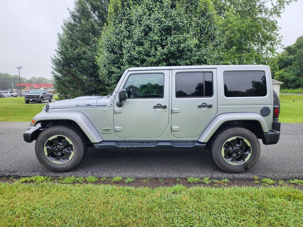 2014 Jeep Wrangler Unlimited Sahara 4WD