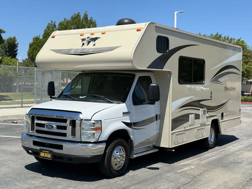 2015 Ford E-Series Chassis E-350 Super Duty 138 Cutaway RWD