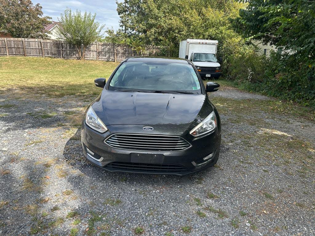 2016 Ford Focus Titanium Hatchback