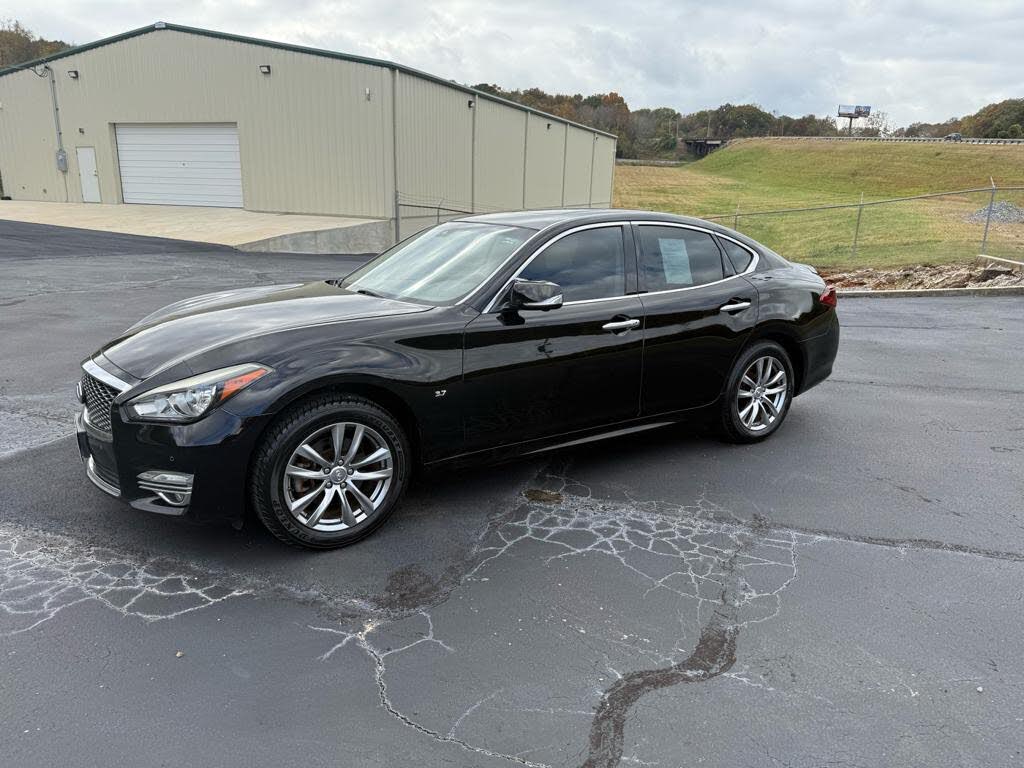 2016 INFINITI Q70 3.7 AWD
