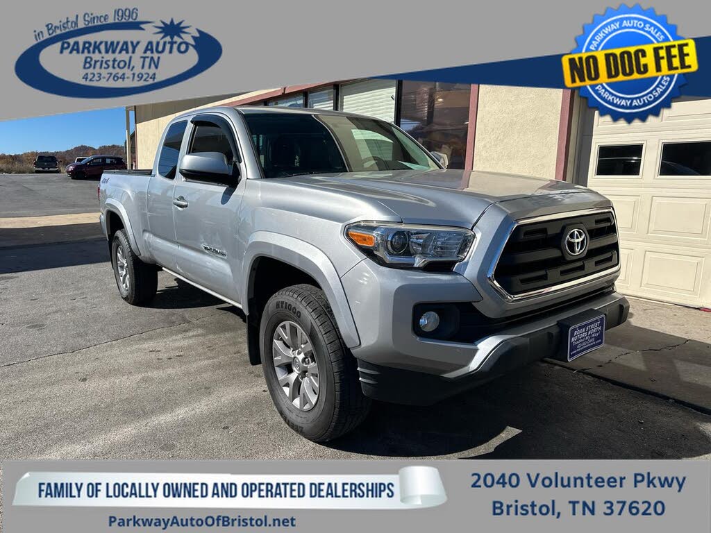2017 Toyota Tacoma SR5 V6 Access Cab 4WD