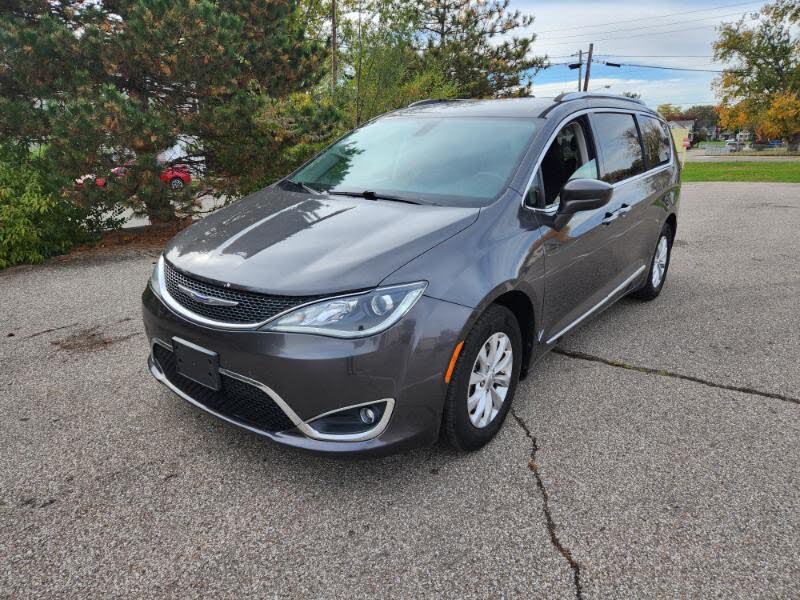 2018 Chrysler Pacifica Touring L FWD