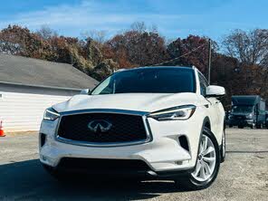 INFINITI QX50 Essential AWD