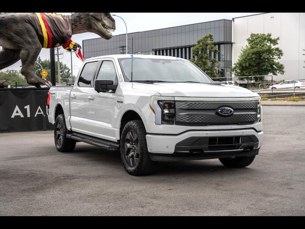 2022 Ford F-150 Lightning XLT SuperCrew AWD