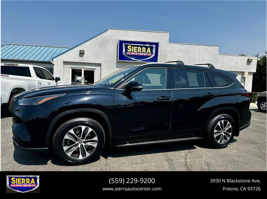 2022 Toyota Highlander XLE AWD