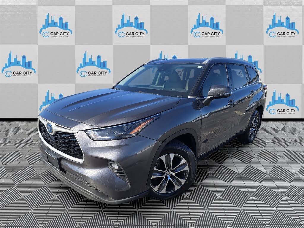 2022 Toyota Highlander Hybrid XLE AWD