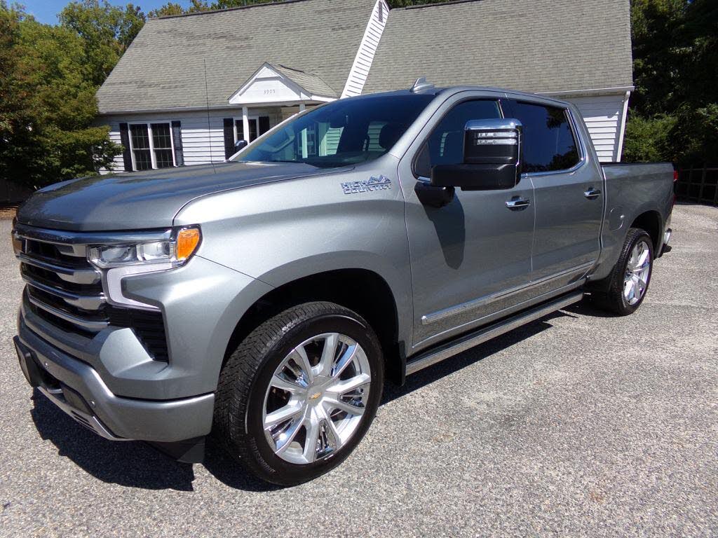 2024 Chevrolet Silverado 1500 High Country Crew Cab 4WD
