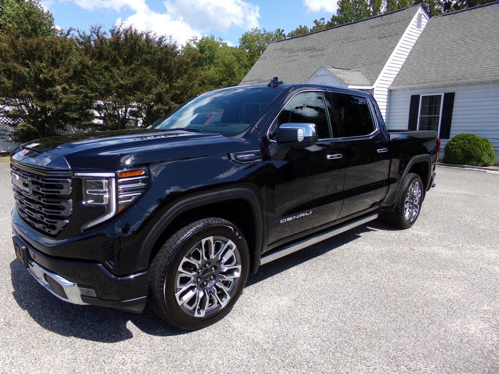 2024 GMC Sierra 1500 Denali Ultimate Crew Cab 4WD