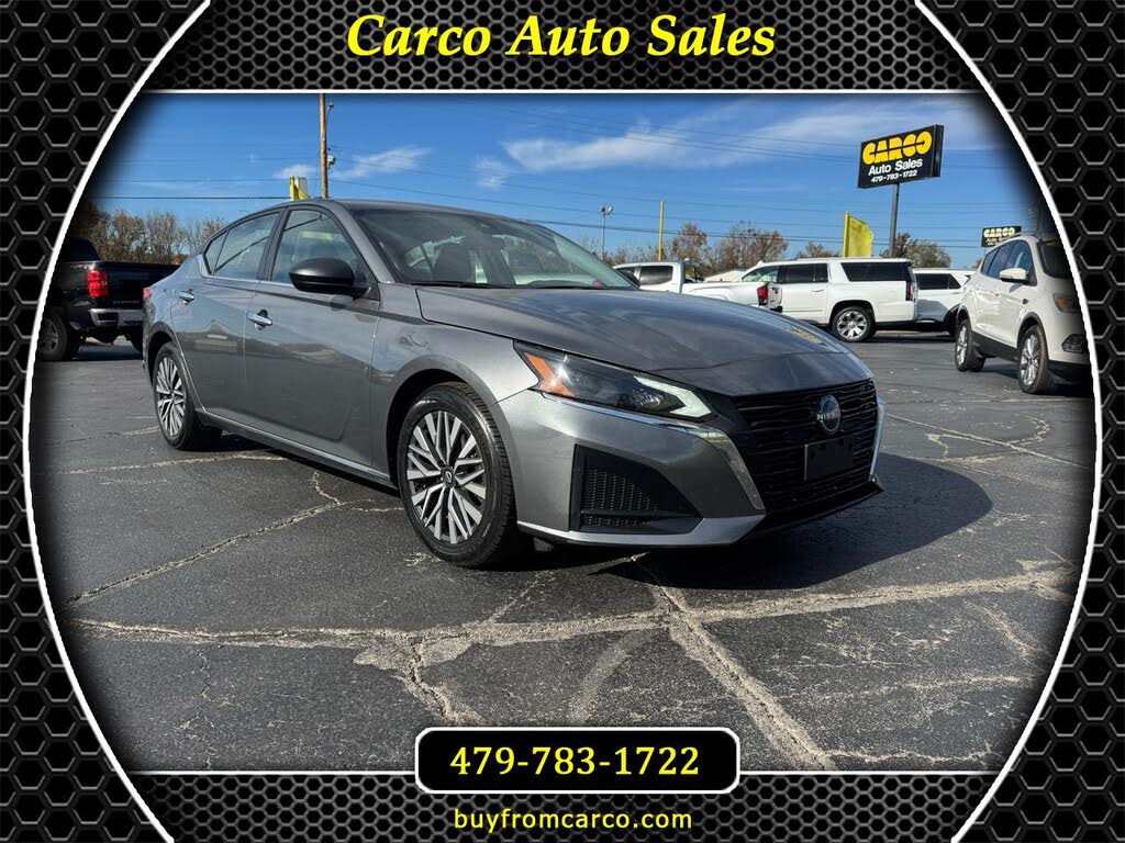 2024 Nissan Altima 2.5 SV FWD