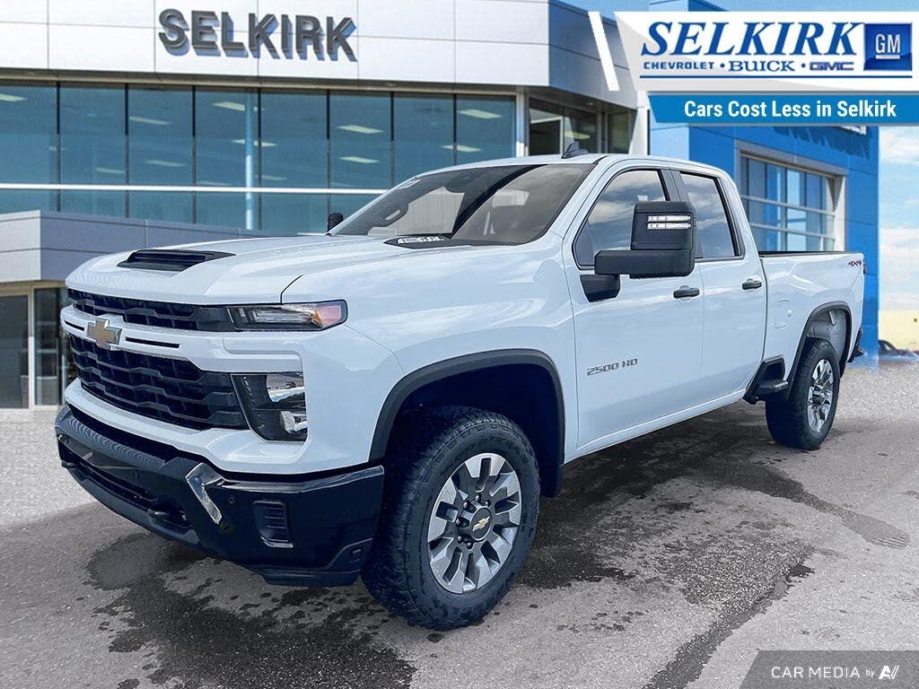 Chevrolet Silverado 2500HD Custom Double Cab 4WD 2025