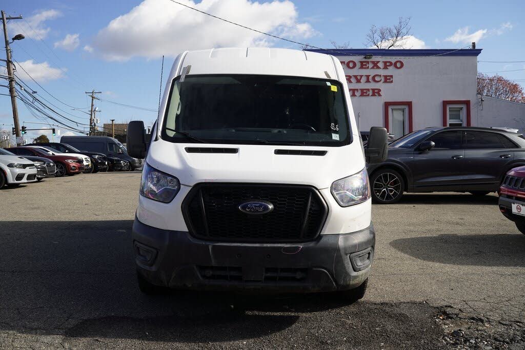 2023 Ford Transit Cargo 250 Medium Roof LB RWD