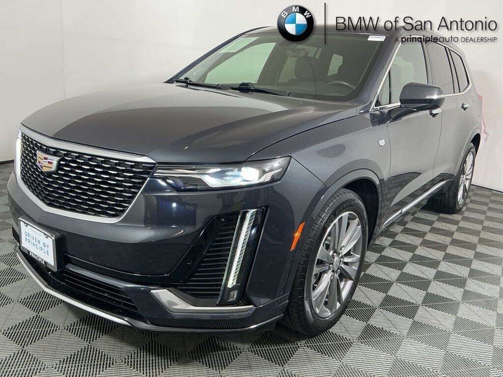 2022 Cadillac XT6 Premium Luxury FWD