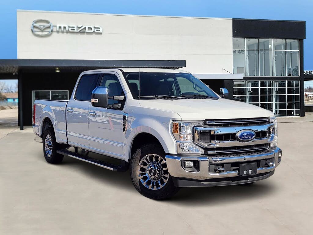 2022 Ford F-250 Super Duty XLT Crew Cab RWD