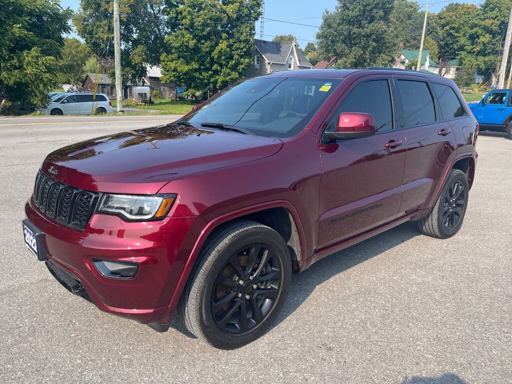 2022 Jeep Grand Cherokee Altitude 4WD