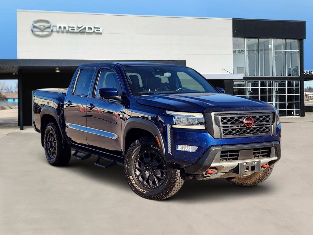 2022 Nissan Frontier PRO-4X Crew Cab 4WD