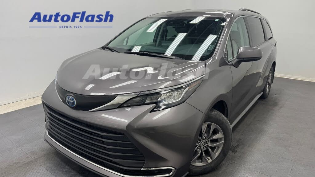 Toyota Sienna XLE 8-Passenger FWD 2022