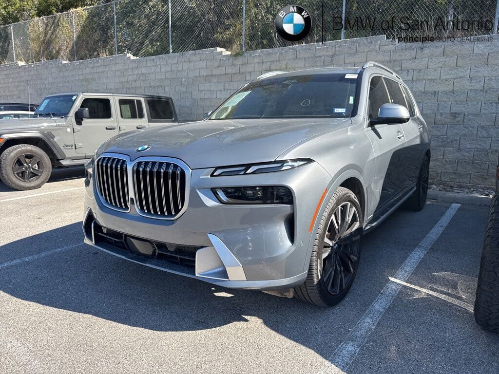 2023 BMW X7 xDrive40i AWD
