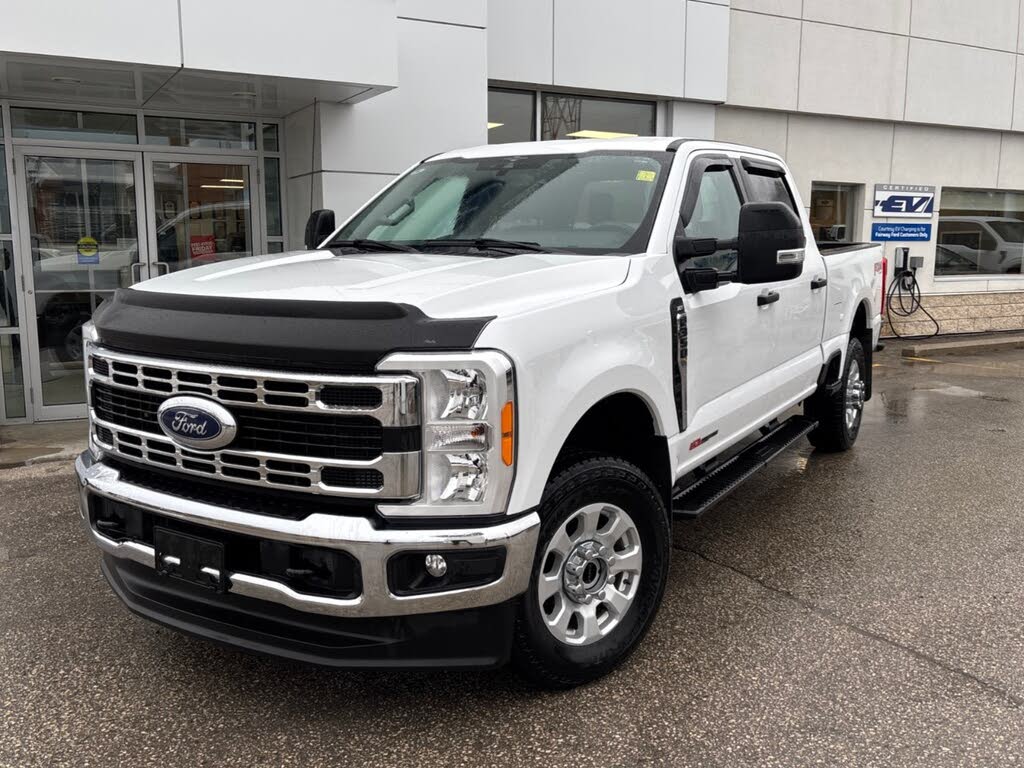 2023 Ford F-350 Super Duty XLT Crew Cab 4WD