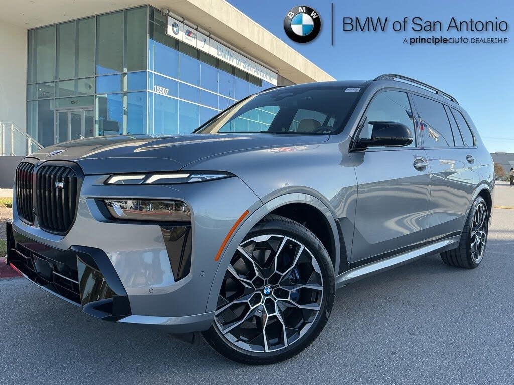 2024 BMW X7 M60i AWD