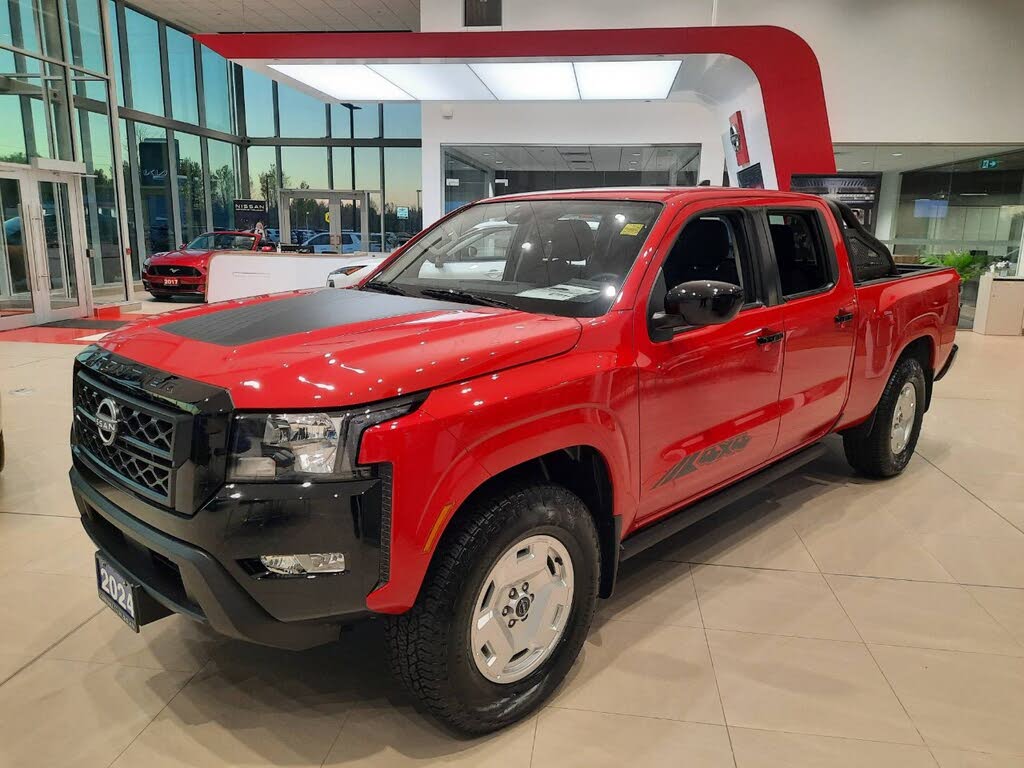 2024 Nissan Frontier SV Crew Cab LB 4WD