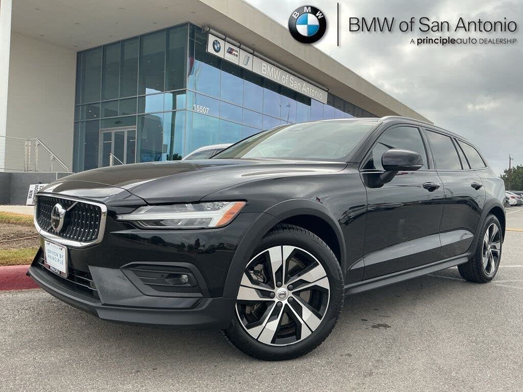 2024 Volvo V60 Cross Country B5 Plus AWD
