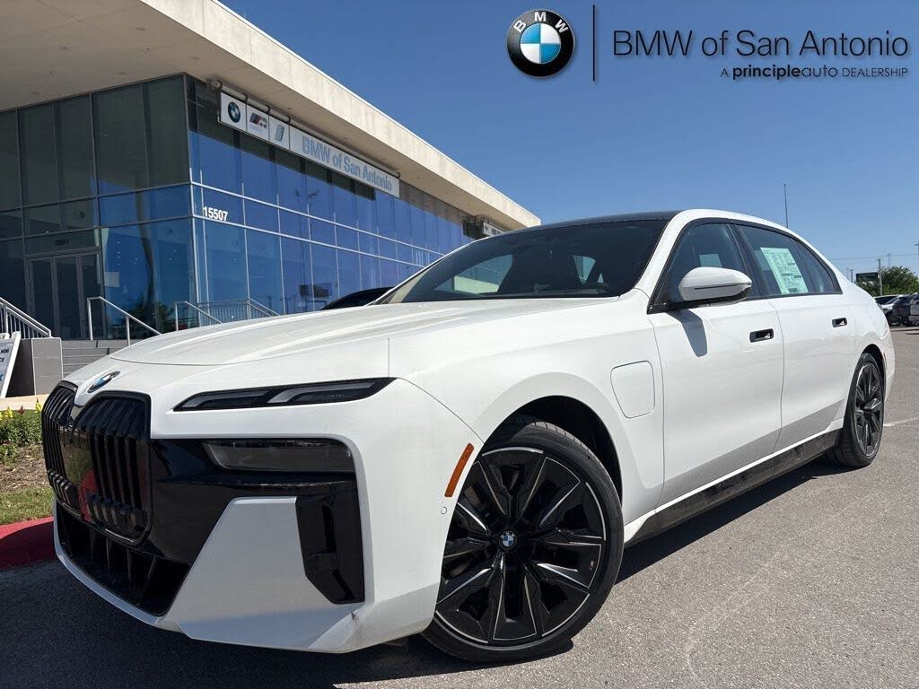 2025 BMW 7 Series 750e xDrive