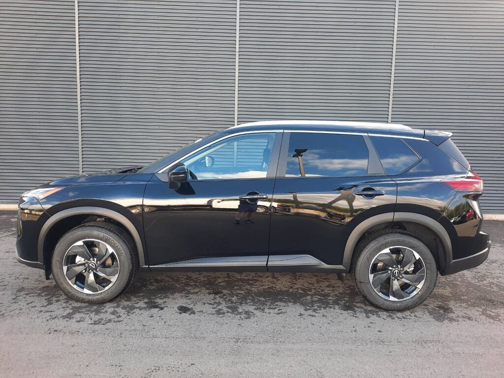 2026 Nissan Rogue SV Moonroof AWD