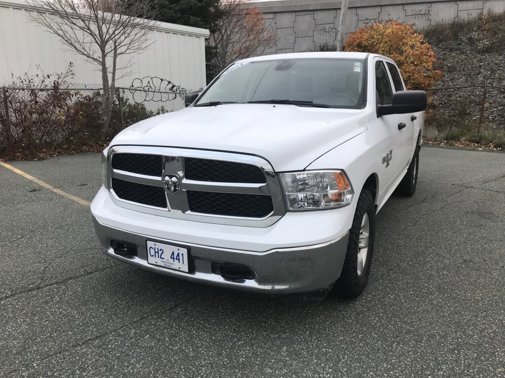 2023 RAM 1500 Classic SLT Crew Cab 4WD