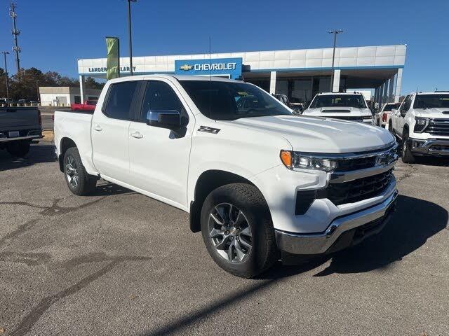 2026 Chevrolet Silverado 1500 LT Crew Cab 4WD