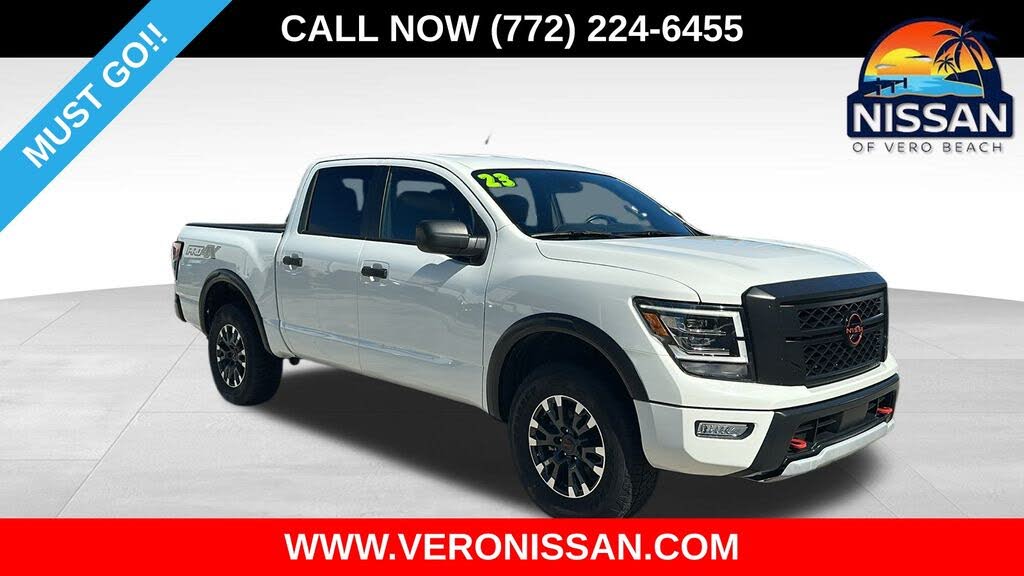 2023 Nissan Titan PRO-4X Crew Cab 4WD