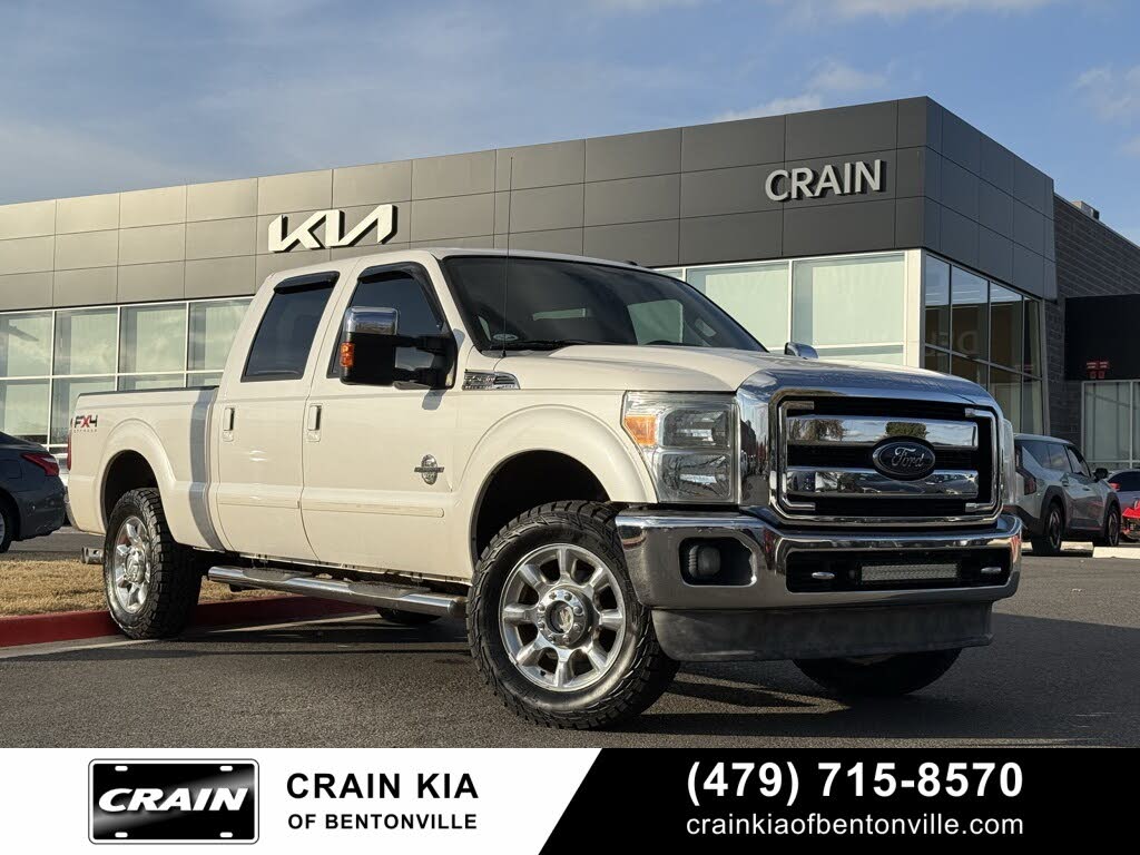 2011 Ford F-250 Super Duty Lariat Crew Cab 4WD