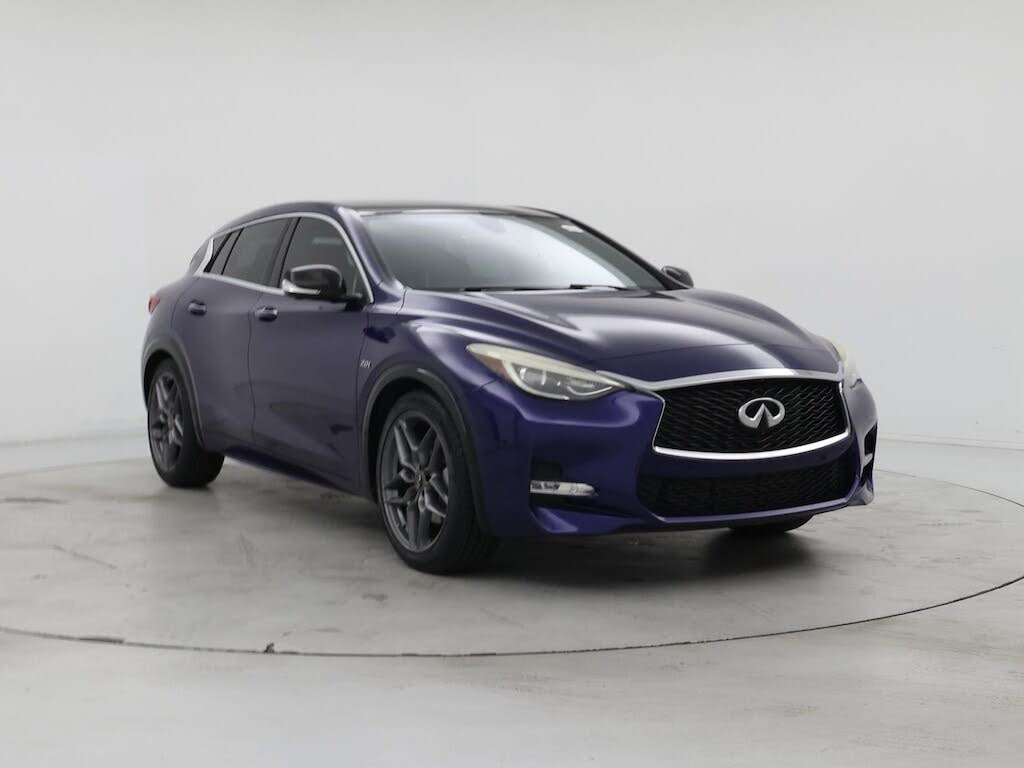 2017 INFINITI QX30 Sport FWD