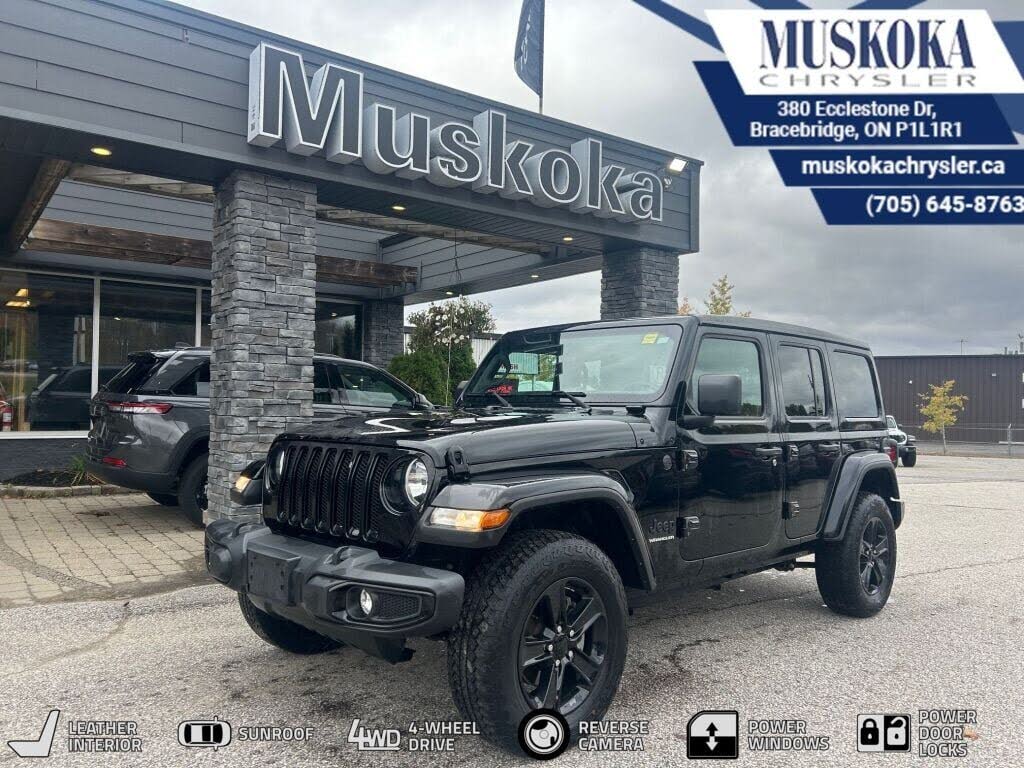 2023 Jeep Wrangler Sahara Altitude 4-Door 4WD