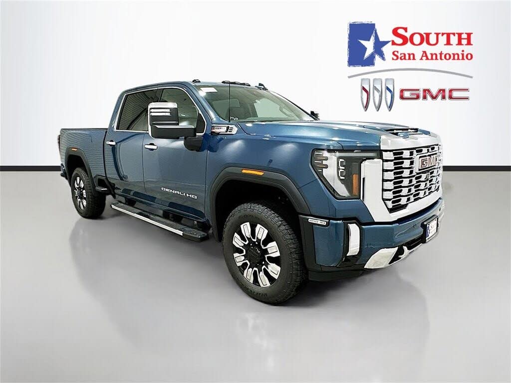2025 GMC Sierra 2500HD Denali Crew Cab 4WD