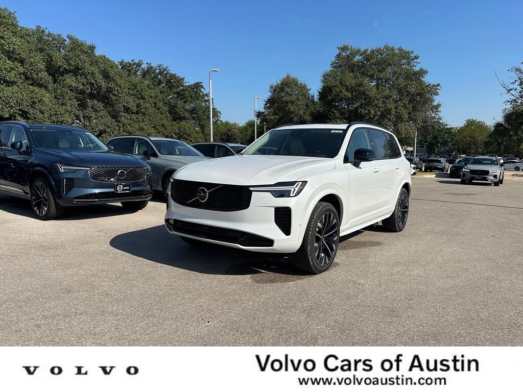 2026 Volvo XC90 B6 Ultra Dark 7-Passenger AWD