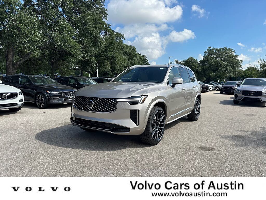 2026 Volvo XC90 B5 Plus 7-Passenger AWD