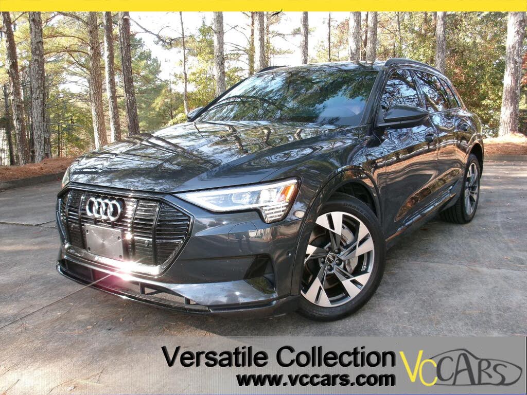 2022 Audi e-tron Premium quattro AWD