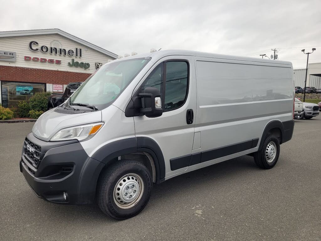 2024 RAM ProMaster 2500 Tradesman 136 Low Roof Cargo Van without Passenger Seat FWD