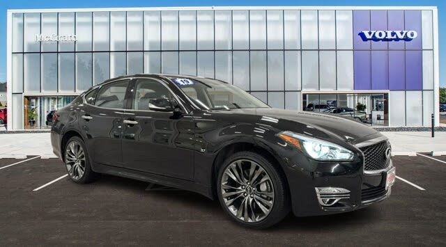 2019 INFINITI Q70 3.7 Luxe AWD