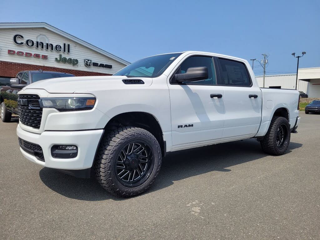 2025 RAM 1500 Tradesman Crew Cab 4WD