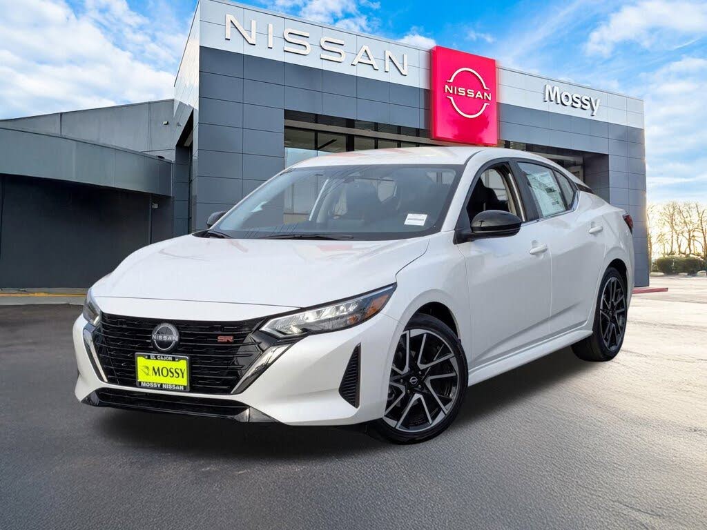 2025 Nissan Sentra SR FWD