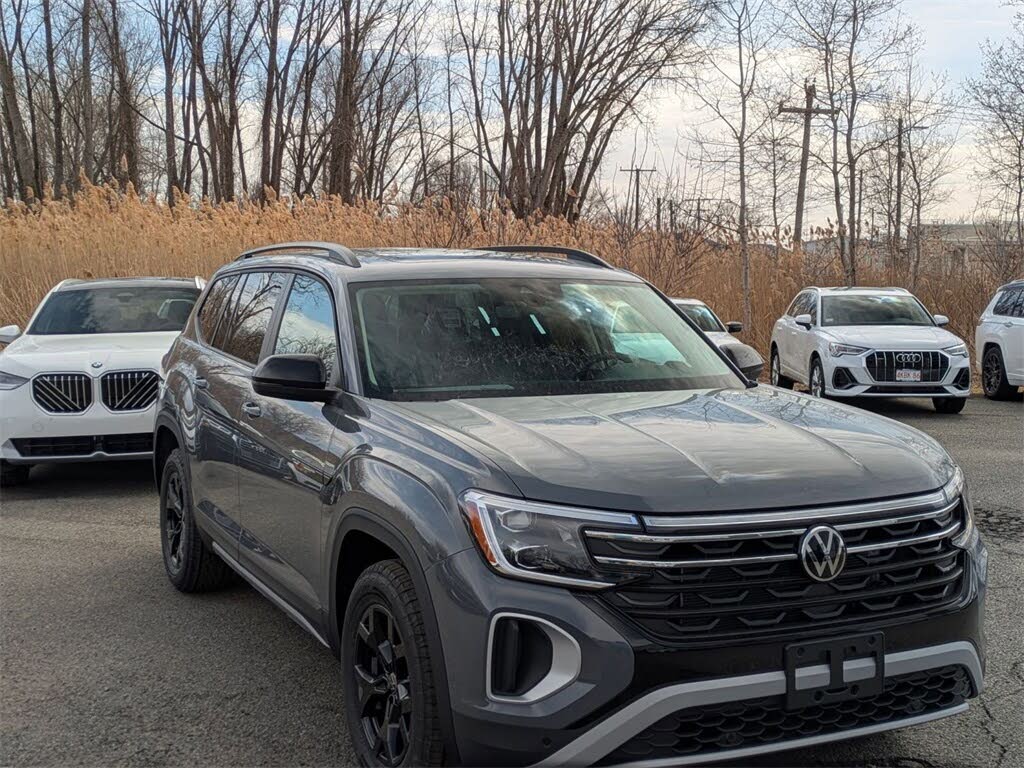 2025 Volkswagen Atlas Peak Edition 4Motion